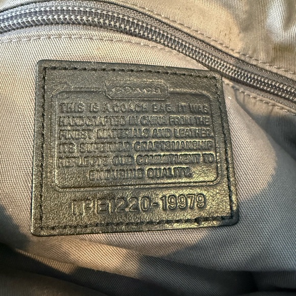 Coach Legacy Colorblock Large Carryall Hobo Crossbody Shoulder Bag Brown/Tan - Picture 15 of 15